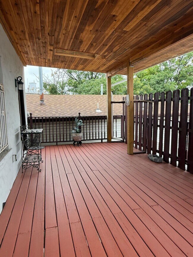 Building Photo - 375 Palisade Ave