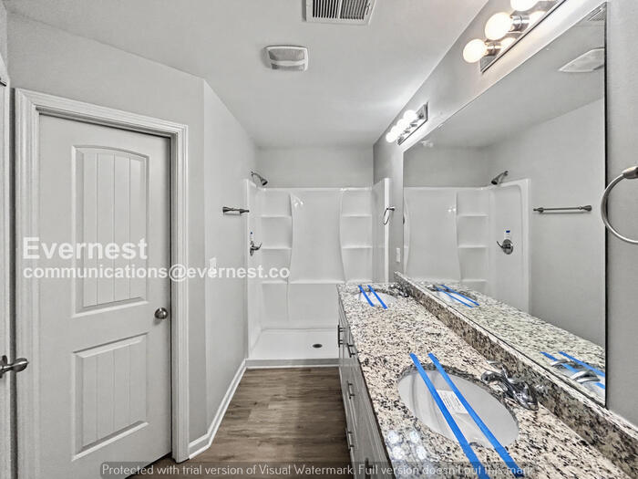 Building Photo - 5241 Hanover St