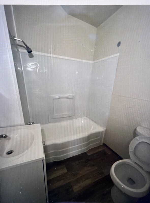 Building Photo - 3656 E 63rd St