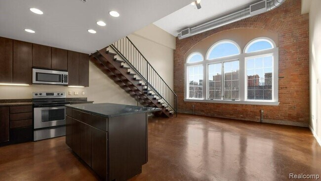 Building Photo - 3100 Woodward Ave