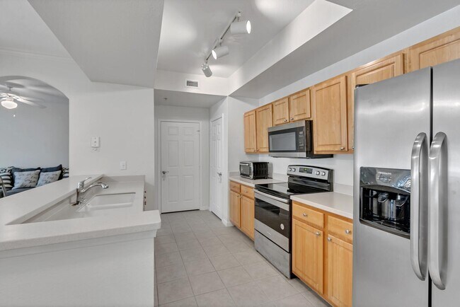 Building Photo - 10075 Gate Pkwy N