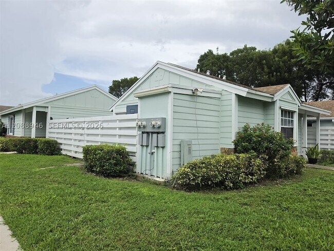 Building Photo - 13795 SW 147 Ave