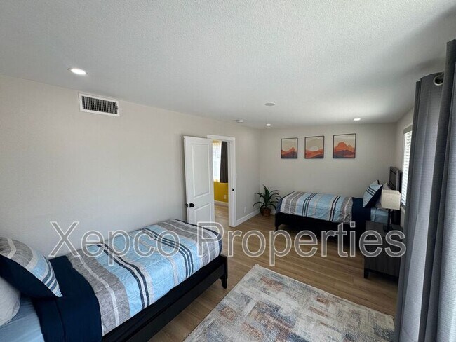 Building Photo - 66735 Buena Vista Ave