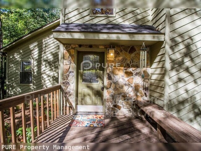 Building Photo - 540 Silver Pine Trail