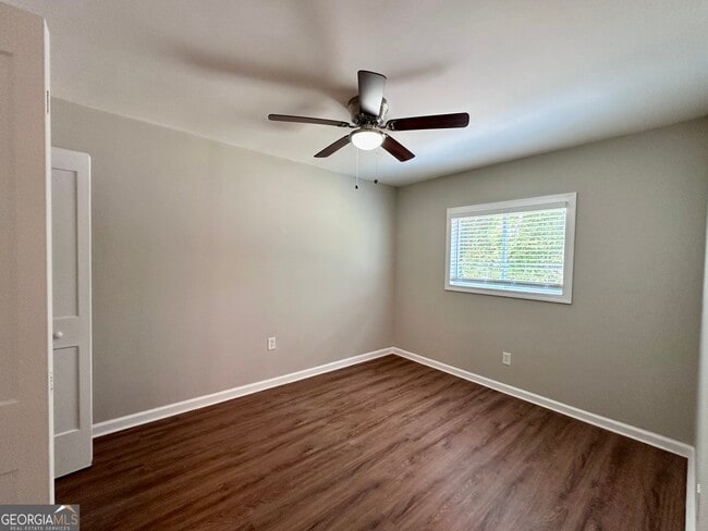 Building Photo - 531 Gresham Park Dr