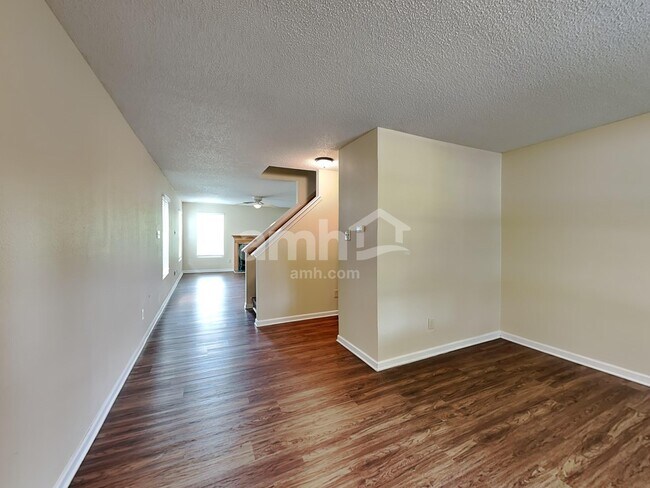 Building Photo - 1909 Beckwith Ln