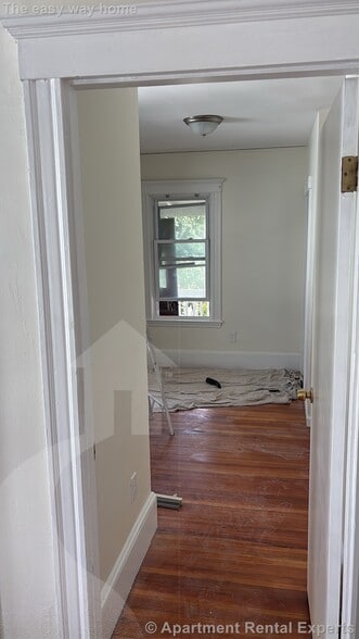 Building Photo - 75 Conwell Ave