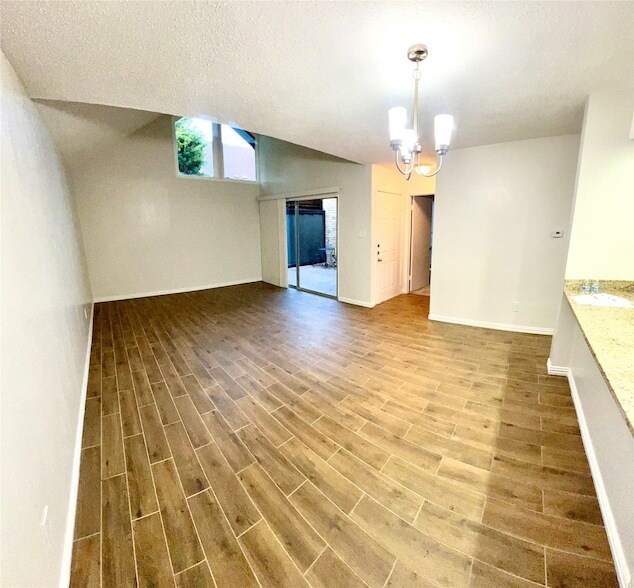 Building Photo - 4637 Country Creek Dr