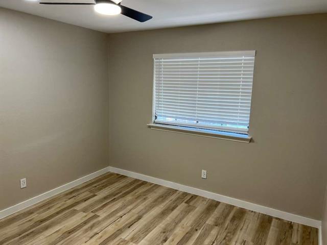 Building Photo - 511 Amber Ln