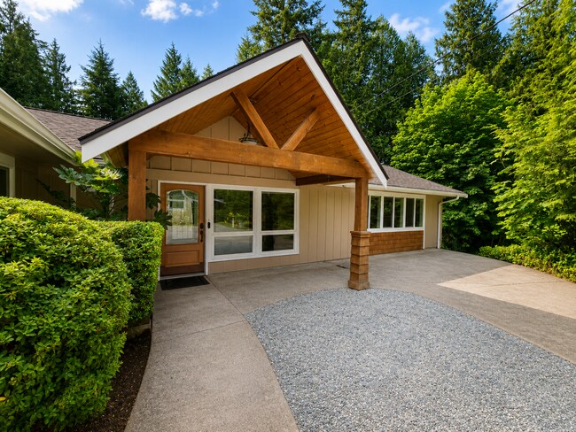 Building Photo - Private Arlington Retreat