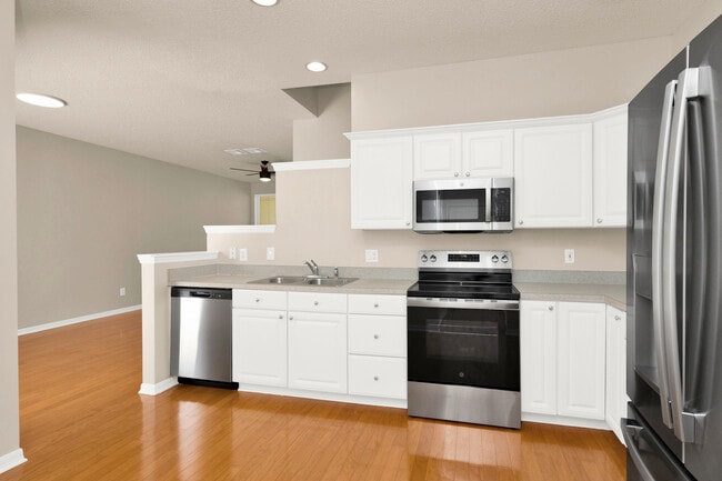 Building Photo - 14480 Chinese Elm Dr