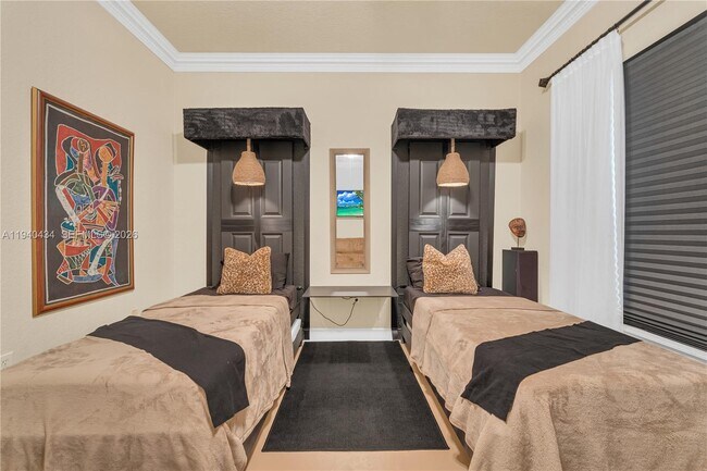 Building Photo - 19500 SW 39th Ct