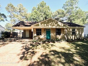 Building Photo - 8082 Whitebrook Dr