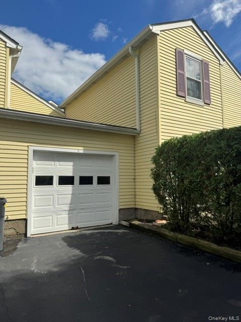 Building Photo - 34 Candlestick Ct