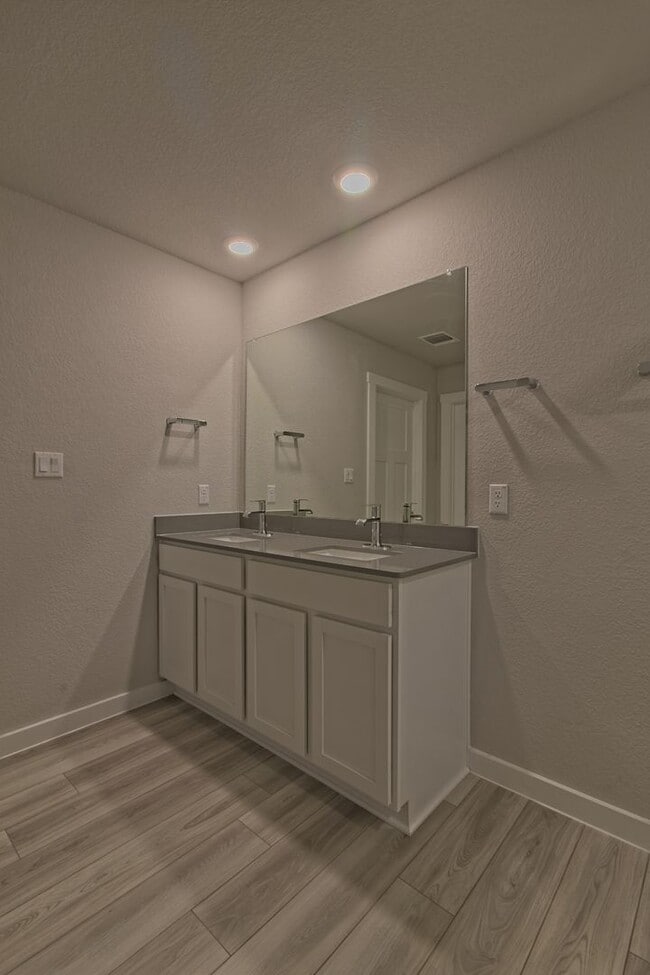 Building Photo - 425 Coda Xing Georgetown, TX 78633