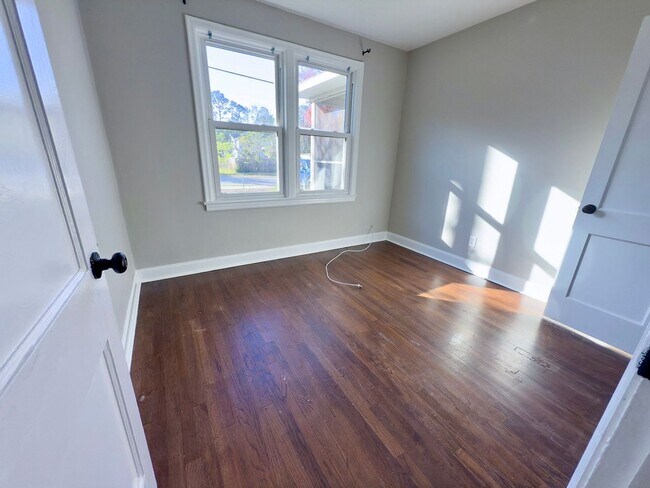 Building Photo - Great 3 Bedroom Rental Home Available