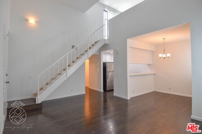 Building Photo - 1727 Glendon Ave