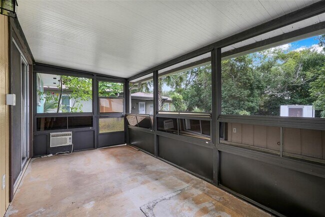 Building Photo - 1407 Louisiana Ave