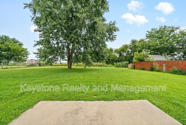 Building Photo - 2080 Carneal Ln