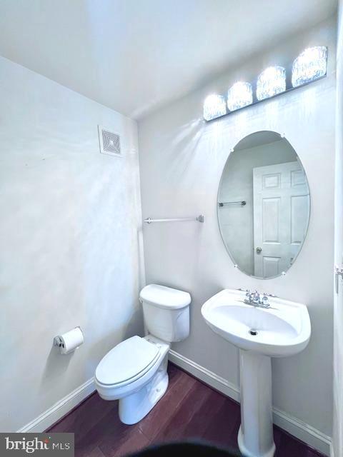 Building Photo - 15260 Rosemont Manor Dr