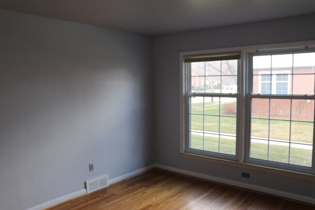 Bedroom - 21726 Snow Ave