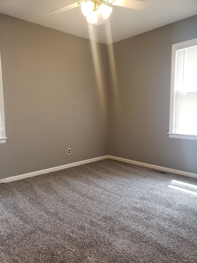 Building Photo - Remodeled Raytown Home-Coming SOON!!