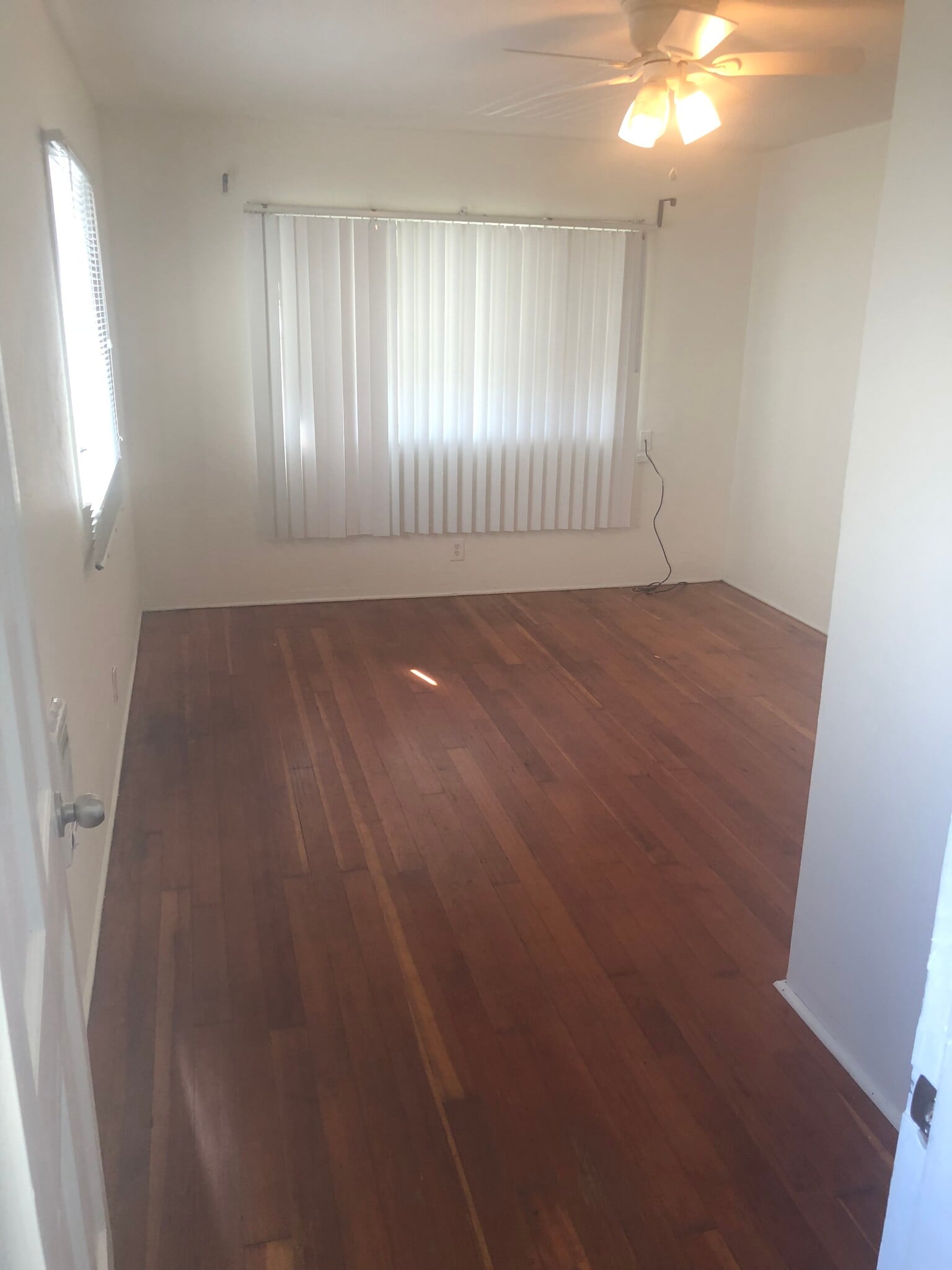 upstairs bed room - 3219 King St