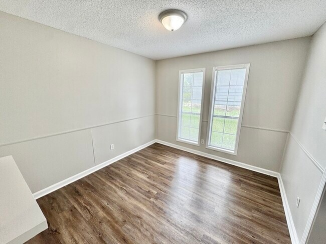 Building Photo - 4421 Hunt Cliff Trce