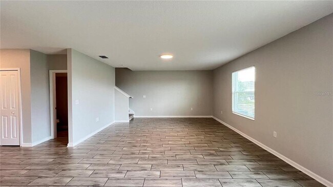 Building Photo - 1343 Lassen St