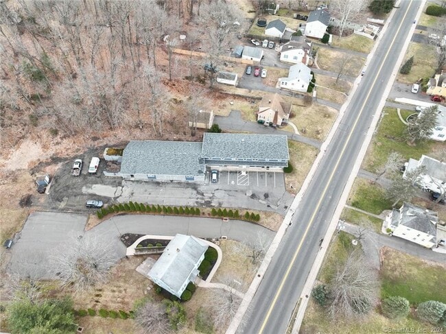 Building Photo - 45 Old Turnpike Rd