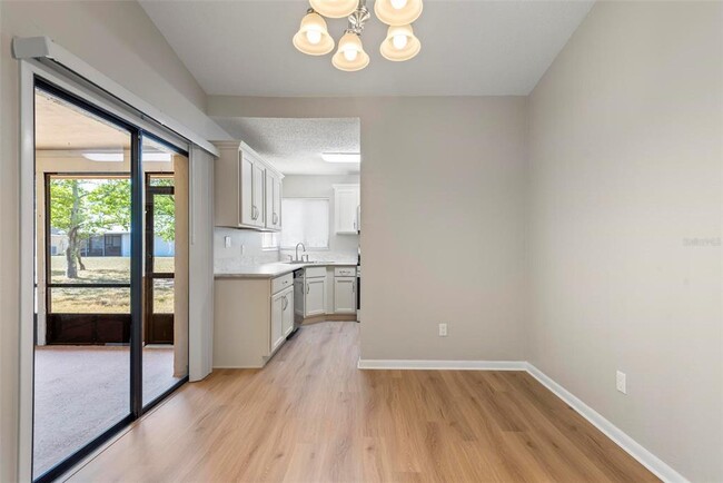Building Photo - 12 Blairmore Pl