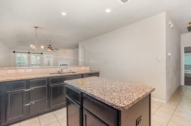 Building Photo - 9012 Cross Oak Ranch Blvd