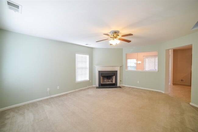 Building Photo - 313 Breckingridge Dr