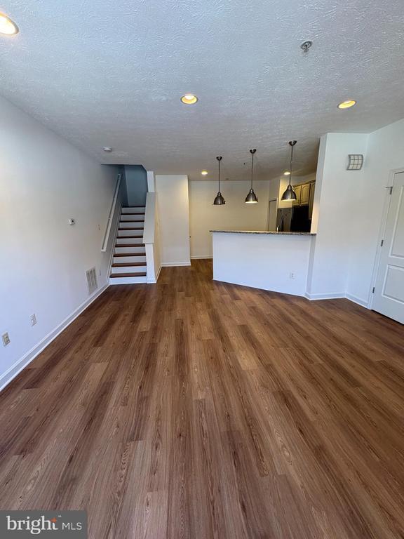 Building Photo - 4008 Enders Ln