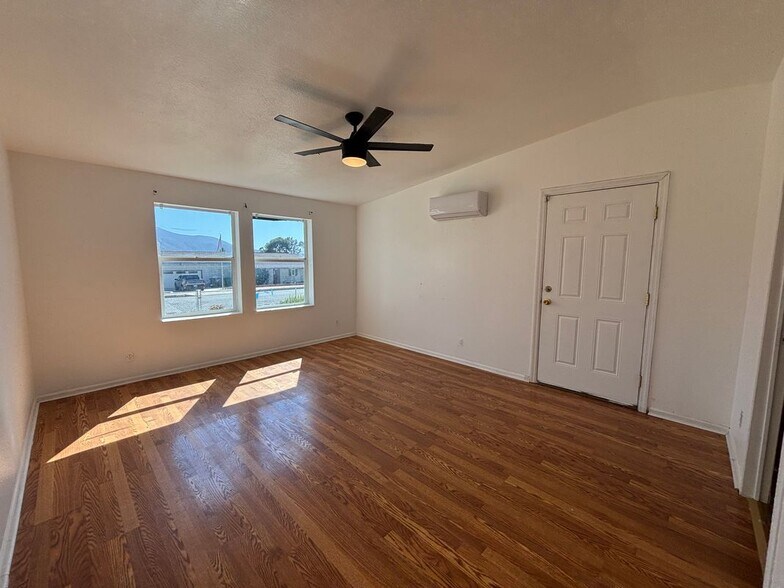 Building Photo - 1225 N Alessandro