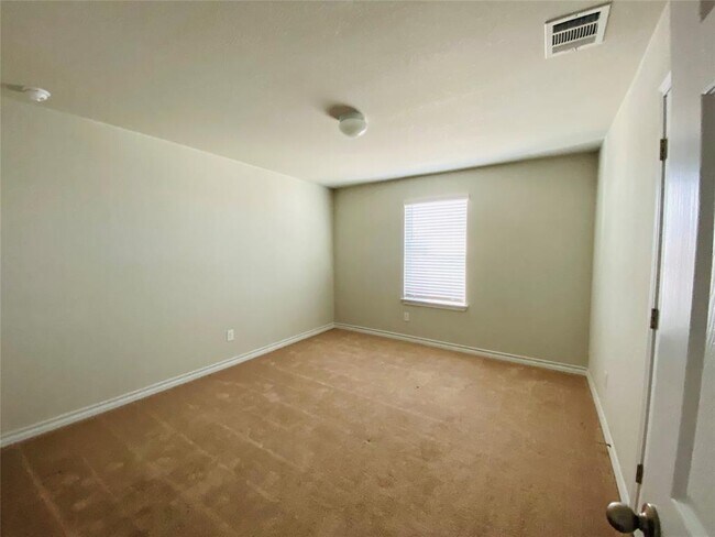 Building Photo - 708 Aliso Trail