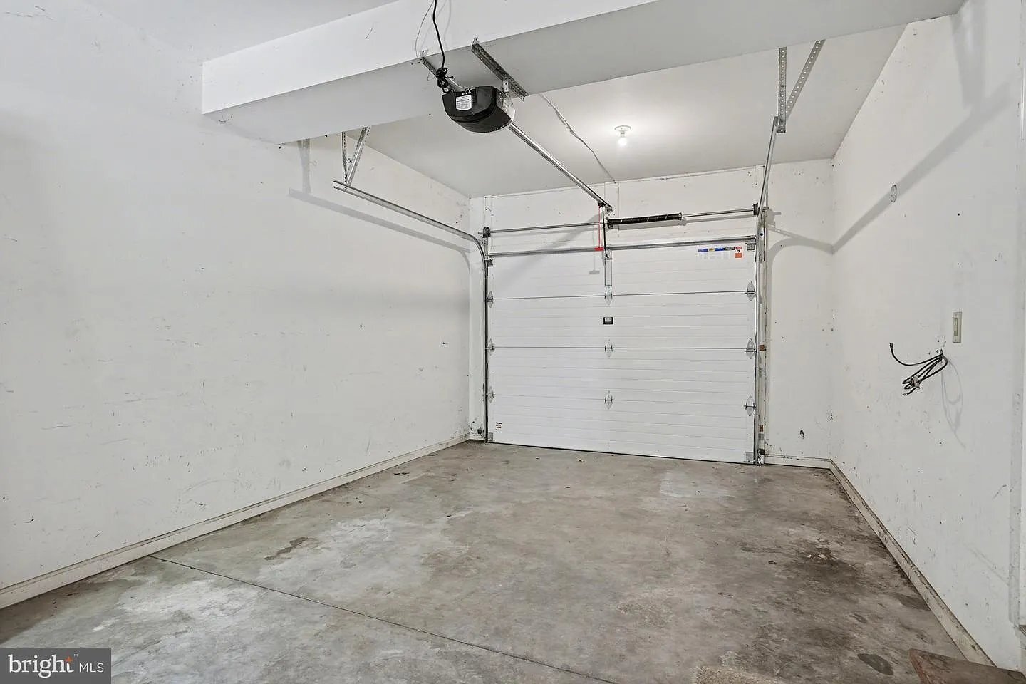 Building Photo - 239 G St
