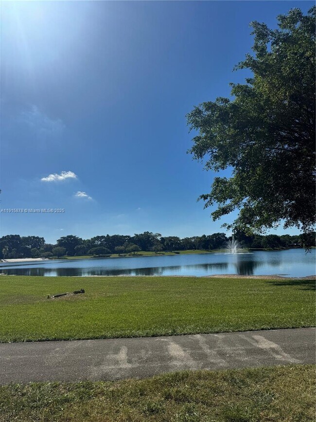 Building Photo - 15330 SW 106th Terrace