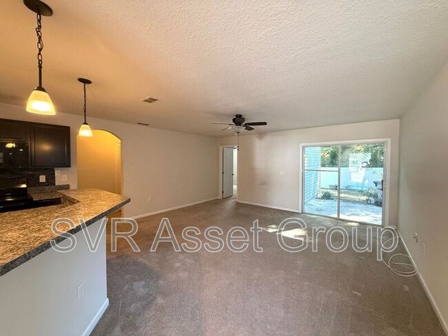 Building Photo - 5860 Harris Ave