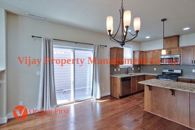 Building Photo - 410 SW Basilone Terrace