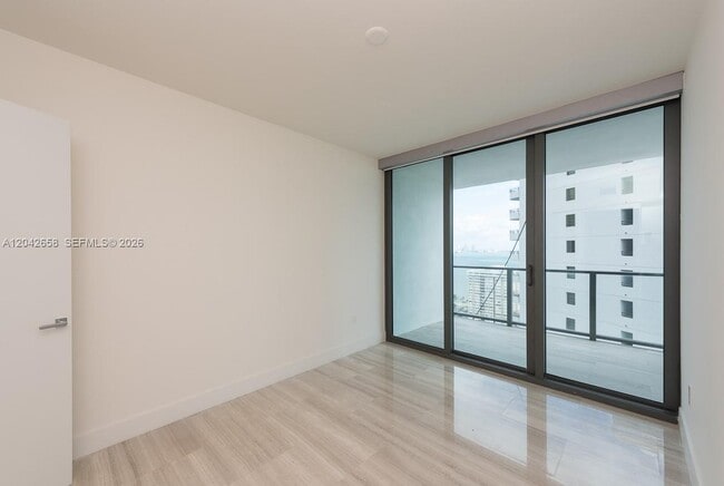Building Photo - 1451 Brickell Ave