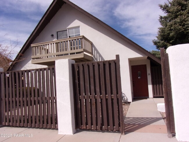 Primary Photo - 5270 Diamond Dr