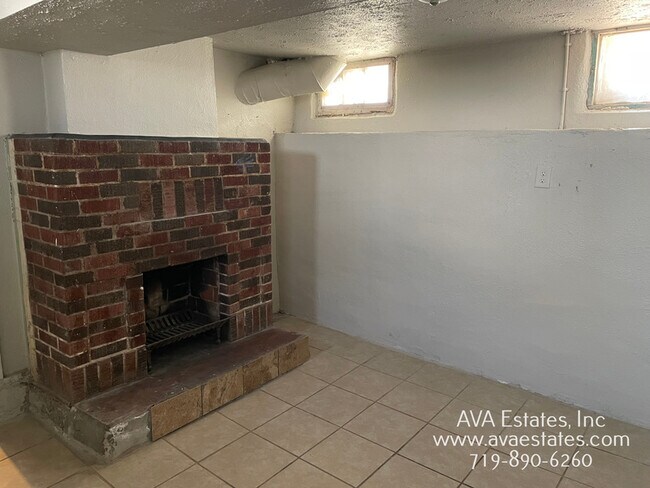 Building Photo - 1440 Stone Ave