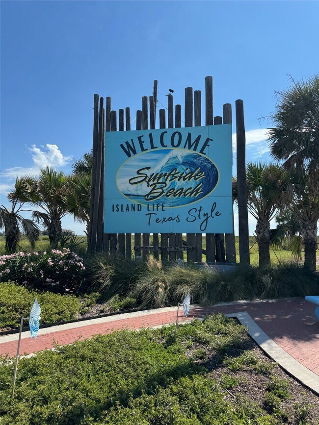 Building Photo - 229 Burkett St