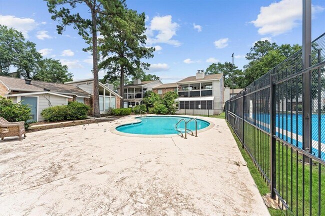 Primary Photo - 17401 Red Oak Dr