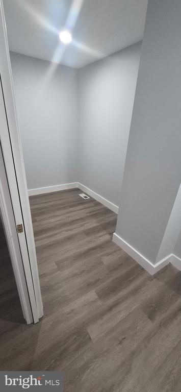 Building Photo - 627 S Pulaski St