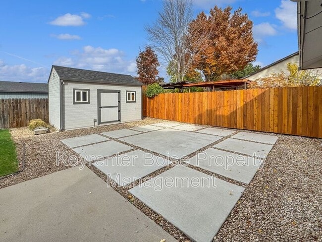 Building Photo - 4727 Arrowhead Way