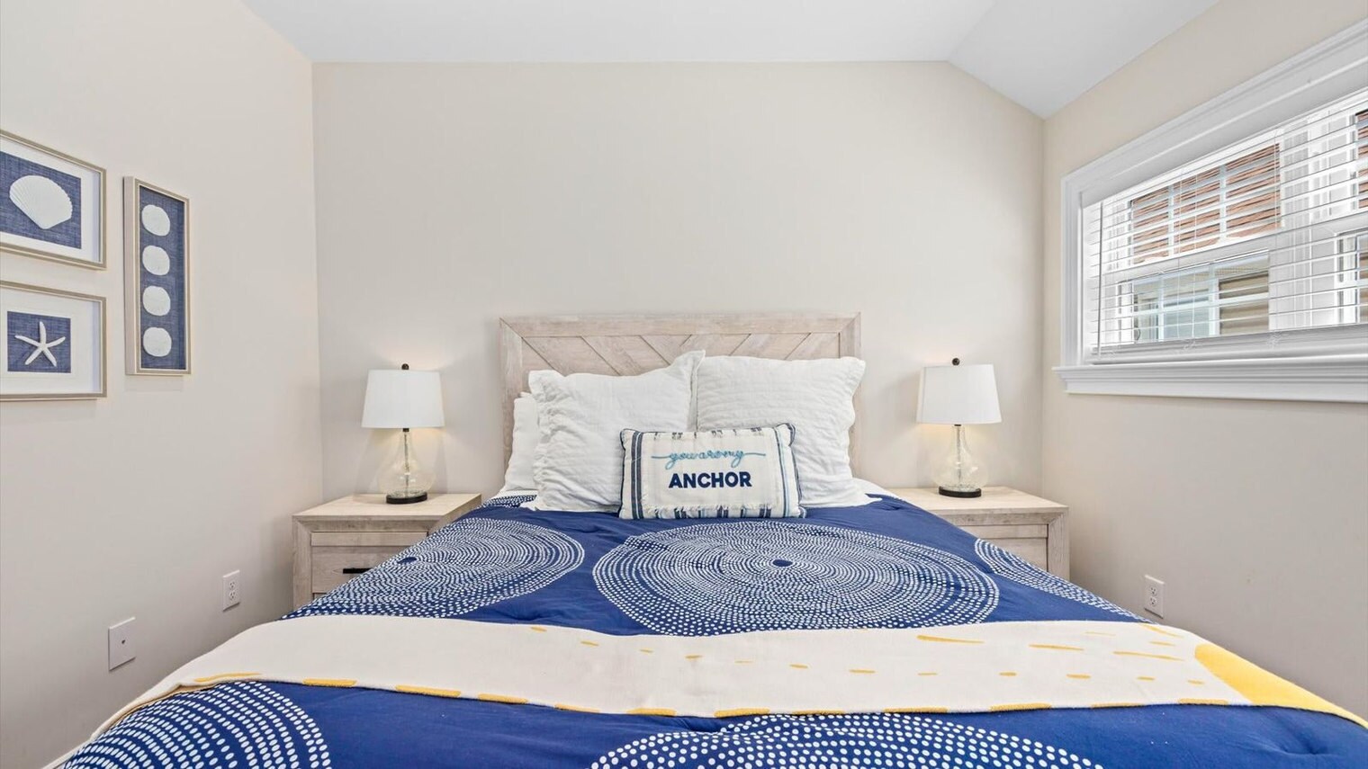 Building Photo - 54 Wesley Rd