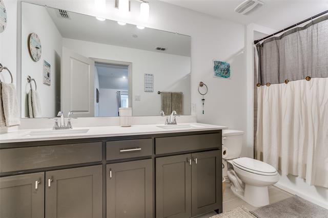 Building Photo - 7139 Buchanan Dr