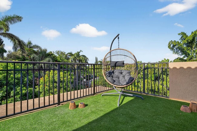 Building Photo - 1705 NE 11th St